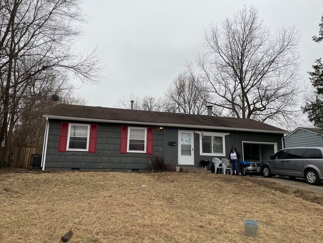 property at 5703 E 101st St