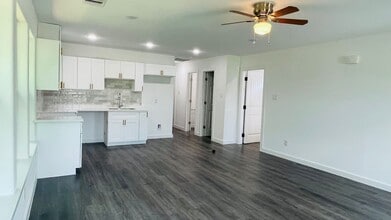 8416 Sandra St in Houston, TX - Building Photo - Building Photo