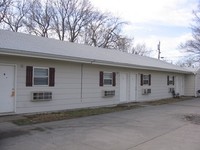 728 W 11th St in Junction City, KS - Foto de edificio - Building Photo