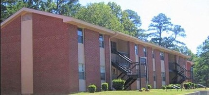 Washington Garden in Grenada, MS - Building Photo - Building Photo