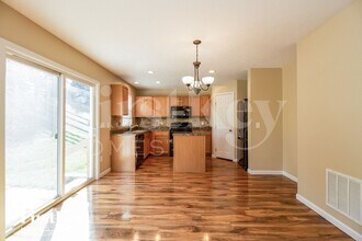 1186 Turfway Ct in Lebanon, OH - Foto de edificio - Building Photo