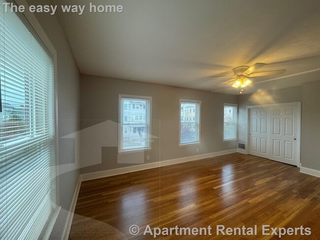 103 Webster St in Malden, MA - Foto de edificio - Building Photo