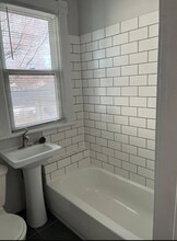 1435 Marshall St NE-Unit -2 in Minneapolis, MN - Building Photo - Building Photo