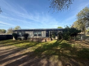 12795 Ave 320 in Visalia, CA - Building Photo - Building Photo