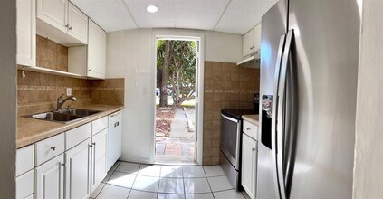 1407 NE 56th St in Fort Lauderdale, FL - Building Photo - Building Photo