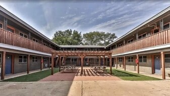 1809 14th St in Lubbock, TX - Building Photo