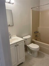 320 Post Ave in Westbury, NY - Building Photo - Building Photo