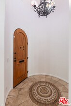 1557 N Stanley Ave in Los Angeles, CA - Building Photo - Building Photo