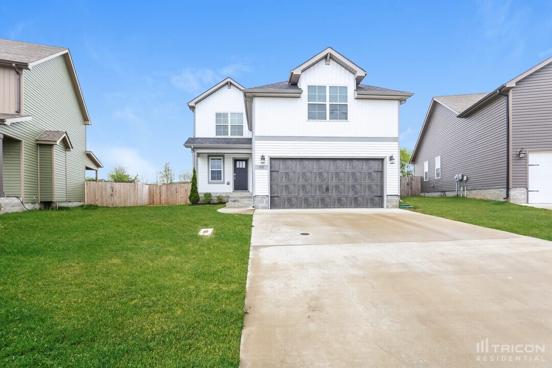 152 Sambar Dr in Clarksville, TN - Building Photo