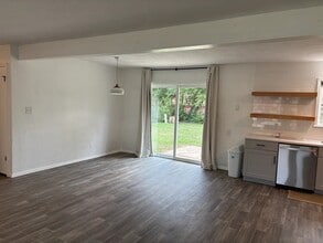 126 Beacon Cir in Norman, OK - Building Photo - Building Photo