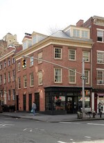 518 Hudson St in New York, NY - Building Photo