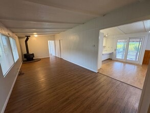 26521 Rd 100 in Tulare, CA - Building Photo - Building Photo