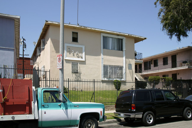 3209 Bartdon Ave in Inglewood, CA - Building Photo - Building Photo