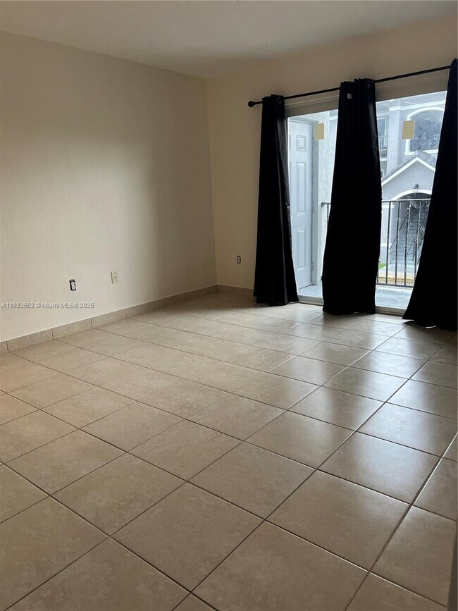 15470 SW 284th St in Homestead, FL - Building Photo - Building Photo