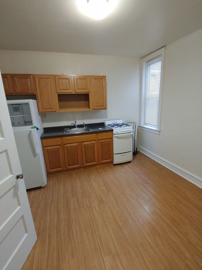 5903 N Mascher St in Philadelphia, PA - Building Photo - Building Photo