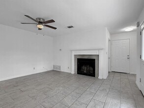 403 Fantail Loop in Lakeway, TX - Building Photo - Building Photo