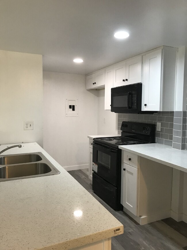 property at 735 Halyard St