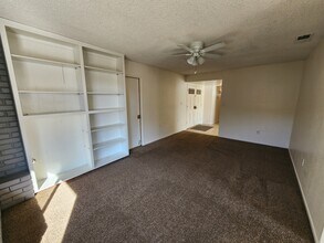 3501 Adanac Ct in Bakersfield, CA - Building Photo - Building Photo