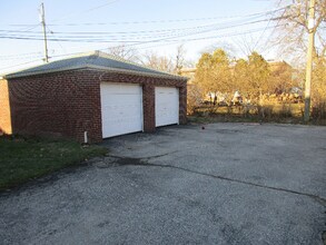 1862 Kentwell Rd in Upper Arlington, OH - Building Photo - Building Photo