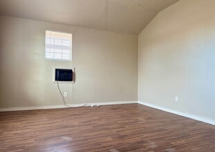 606 Burleson St in Midland, TX - Building Photo - Building Photo