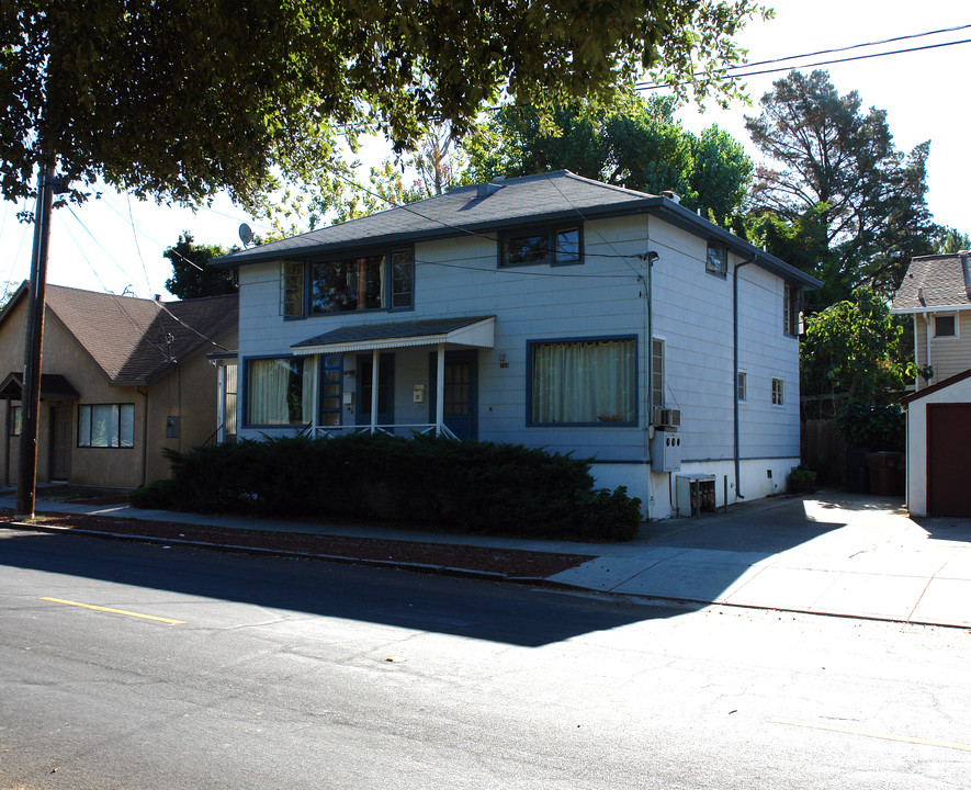 704-708 Susana St in Martinez, CA - Foto de edificio