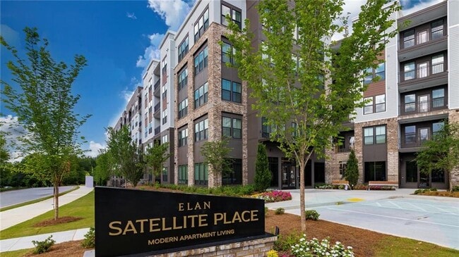 3100 Commerce Ave NW in Duluth, GA - Building Photo - Building Photo