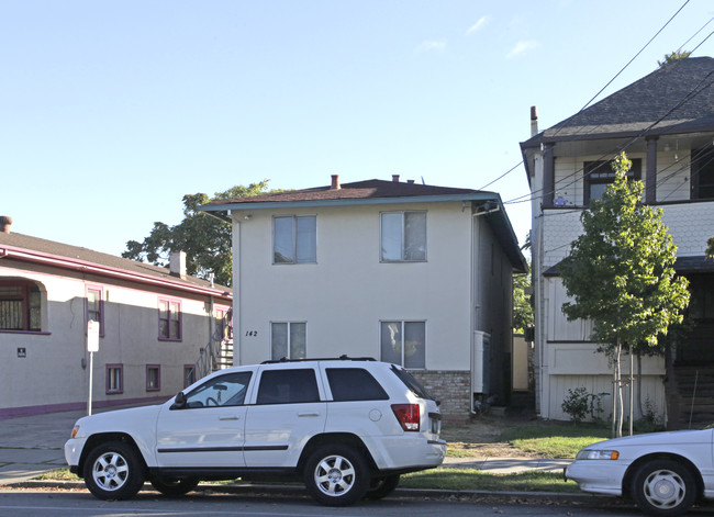 142 N 7th St in San Jose, CA - Foto de edificio - Building Photo