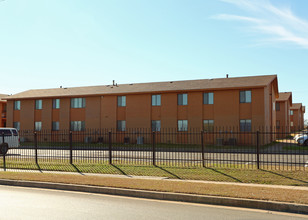 Prince Hall in Fort Worth, TX - Foto de edificio - Building Photo