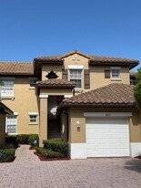 8079 NW 127th Ln in Parkland, FL - Building Photo