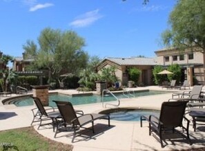 16013 S Desert Foothills Pky, Unit 1025 in Phoenix, AZ - Foto de edificio - Building Photo