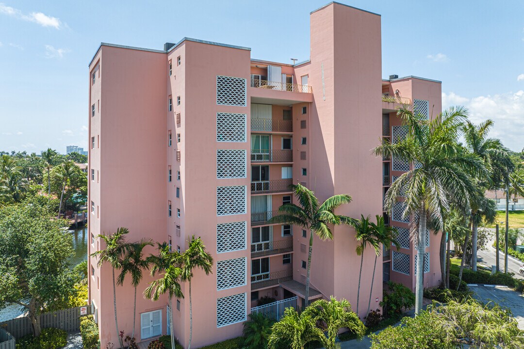 Seventeen Fifty Las Olas in Fort Lauderdale, FL - Building Photo