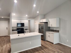 688 W Screech Owl Dr in Kuna, ID - Building Photo - Building Photo