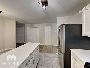 5526 Butch Canyon in San Antonio, TX - Building Photo - Building Photo