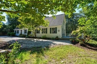 16 Dragonfly Ln, Unit B in Kennebunkport, ME - Building Photo - Building Photo