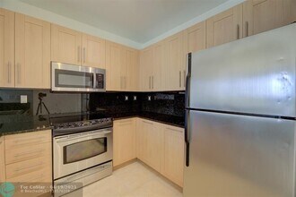 511 SE 5th Ave in Fort Lauderdale, FL - Building Photo - Building Photo