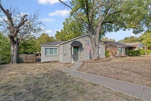 2117 W Lotus Ave in Fort Worth, TX - Building Photo