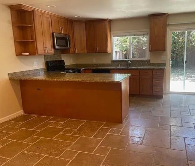 property at 992 Michelangelo Dr