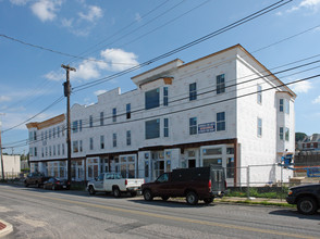 10 - 56 W 4th St in Bridgeport, PA - Building Photo - Building Photo