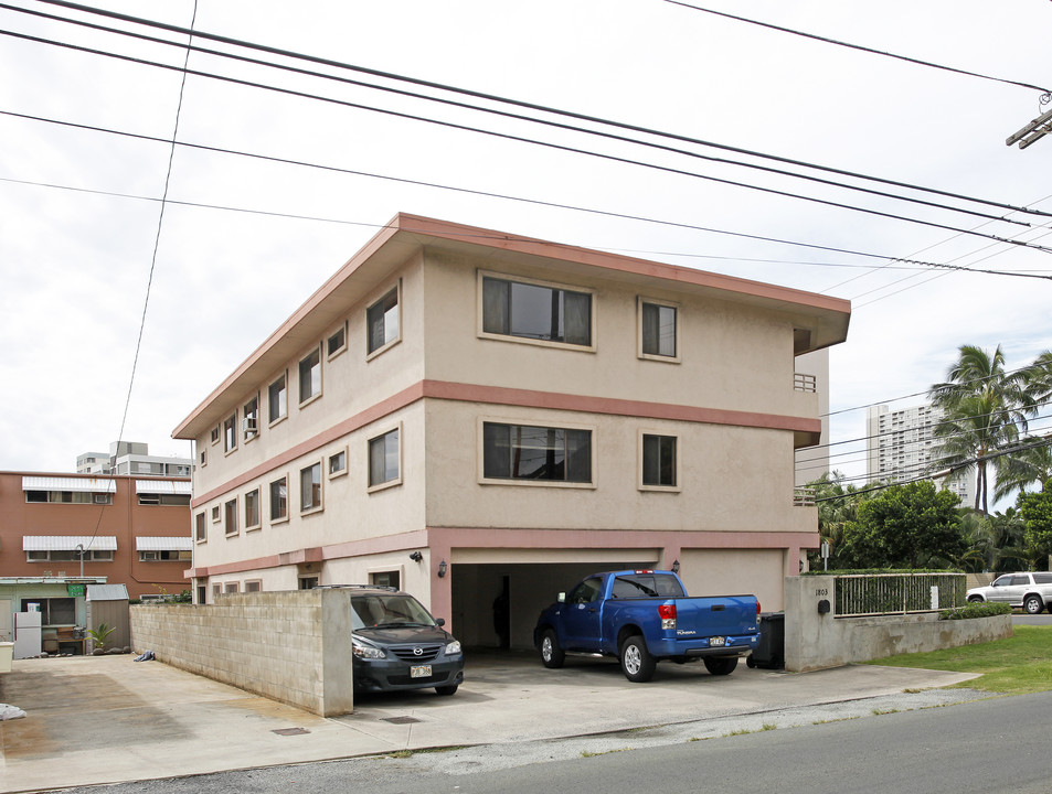 1803 Dole St in Honolulu, HI - Foto de edificio