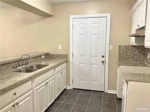 7 Linda Vista St in Pharr, TX - Building Photo - Building Photo