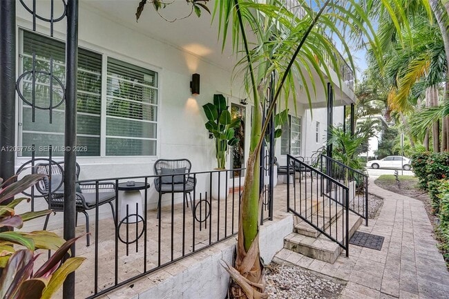 property at 1431 Lincoln Terrace