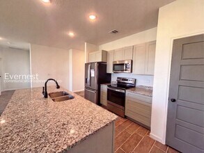 705 Freedom Cir in Nolanville, TX - Building Photo - Building Photo