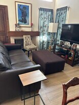 319 W Shoshone St in Ventura, CA - Building Photo