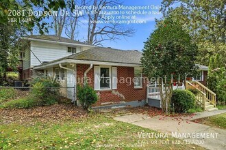 2081 Dodson Dr SW in Atlanta, GA - Building Photo - Building Photo