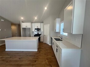 17373 Dulles Ln in Lakeville, MN - Building Photo - Building Photo