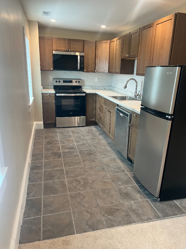 121 E Lancaster Ave, Unit 2 in Paoli, PA - Building Photo - Building Photo