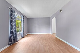 21130 Morris Ave in Euclid, OH - Building Photo - Building Photo