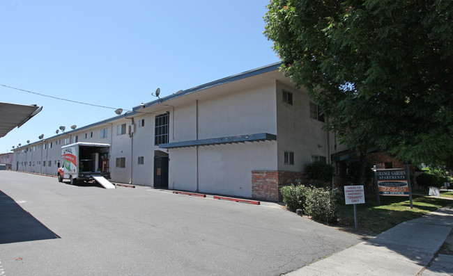 L150 - Orange Garden Apartments in Modesto, CA - Building Photo - Building Photo