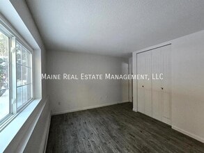 10 Tall Pines Dr in Lewiston, ME - Building Photo - Building Photo