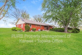3445 SE 45th St in Topeka, KS - Building Photo - Building Photo